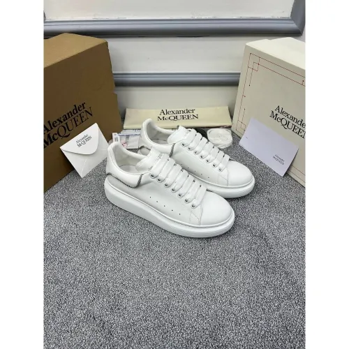 Alexander McQueen White Fermuar