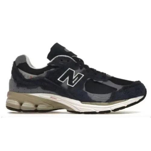 New Balance 2002R Black
