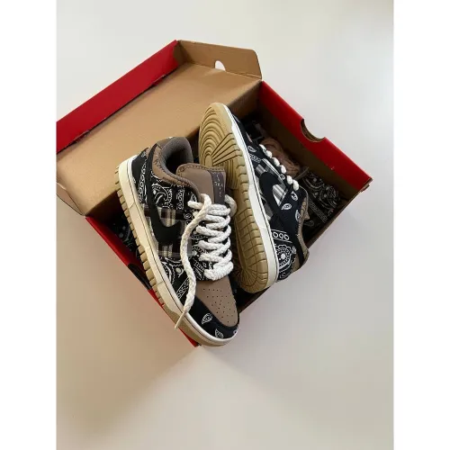 Nike Dunk Travis Scott