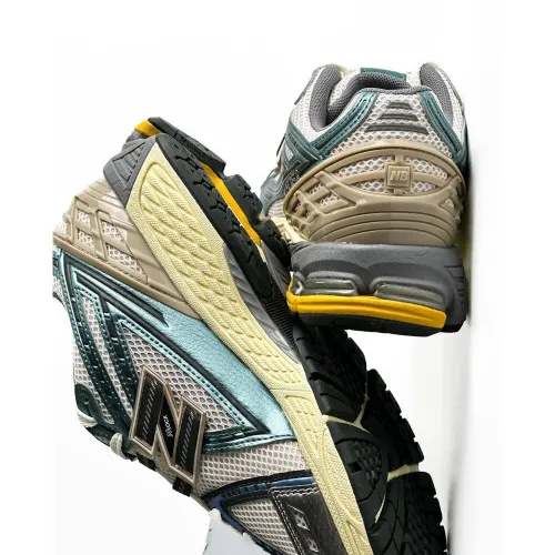 New Balance 1906R Spruce