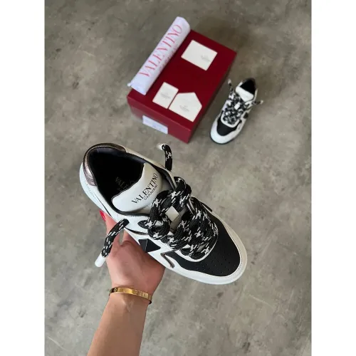 Valentino Yüksek Taban Black VLTN