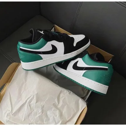 Nike Air Jordan 1 Low Mystic Green
