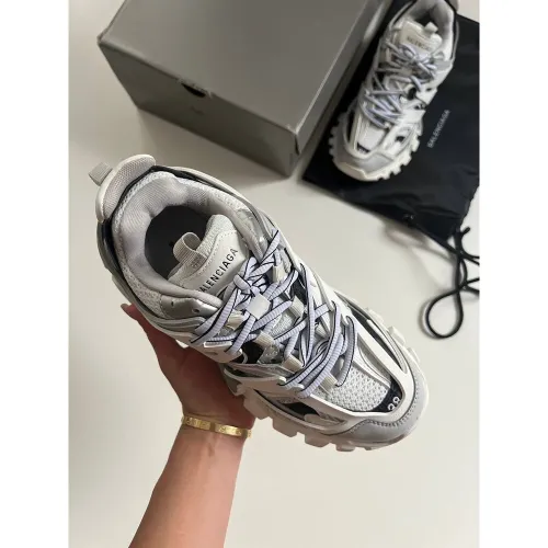 Balanciaga Track 2 White