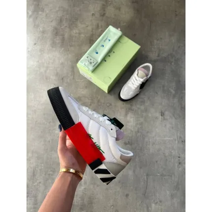 Off White X New Seseon