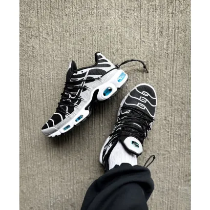 Nike Air Max TN plus Lace Toggle Grey