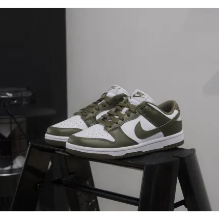Nike Dunk Low Medium Olive Nike Dunk Low Medium Olive