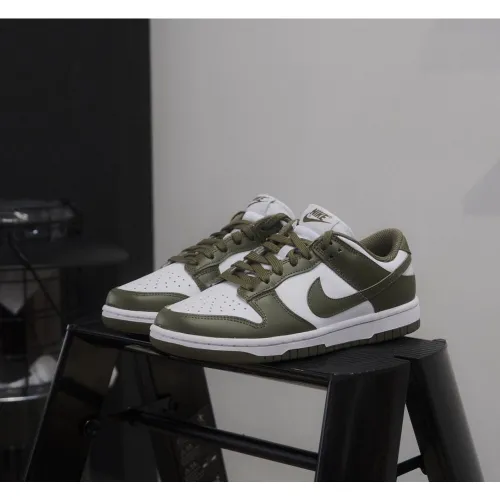 Nike Dunk Low Medium Olive Nike Dunk Low Medium Olive