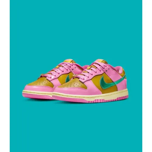 Nike DUNK LOW X PARRIS GOEBEL