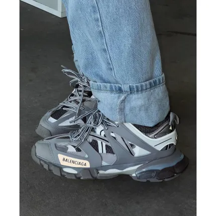 Balenciags Track Gri
