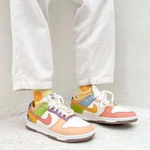 Nike Dunk Low Sun Club