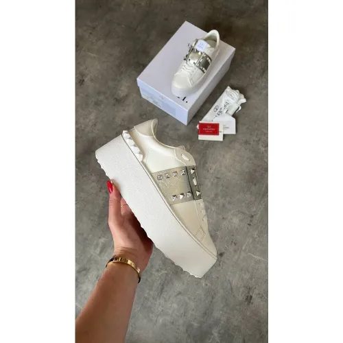 Valentino Women White Silver
