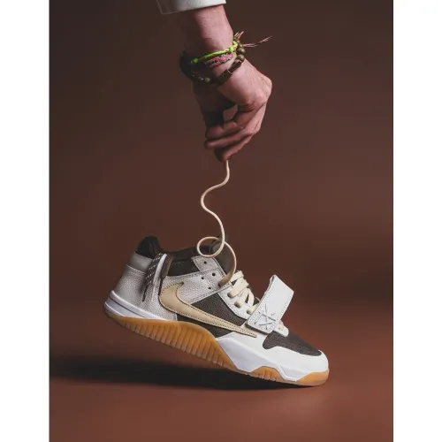 Jordan x Travis Scott Mocha Cut The Check