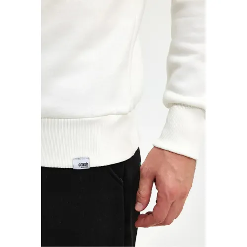 Beyaz Boğazlı Fermuarlı Sweatshirt