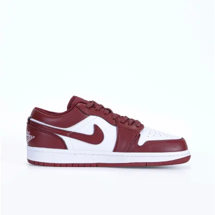 Nike Air Jordan low Bordo