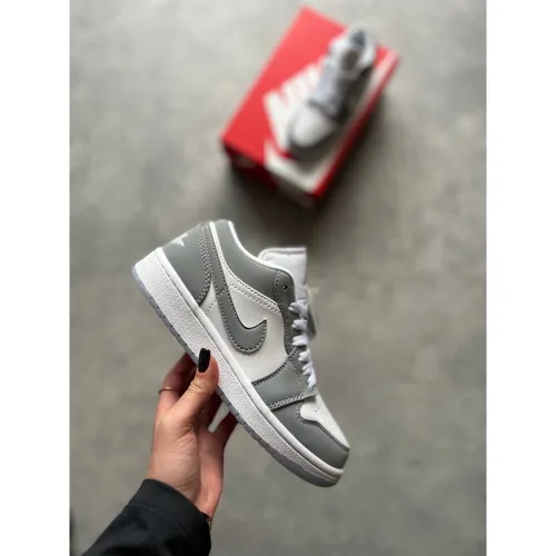 Air Jordan 1 Low Wolf Grey Sail