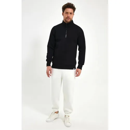 Siyah Boğazlı Sweatshirt Siyah Boğazlı Sweatshirt