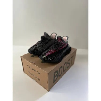 Yeezy Boost 350 V2 Yecheil