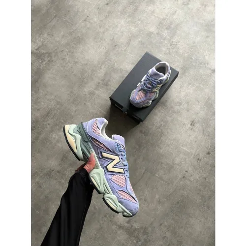 New balance U 9060 Missing Piecs