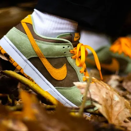 NIKE DUNK LOW DUSTY OLIVE NIKE DUNK LOW DUSTY OLIVE