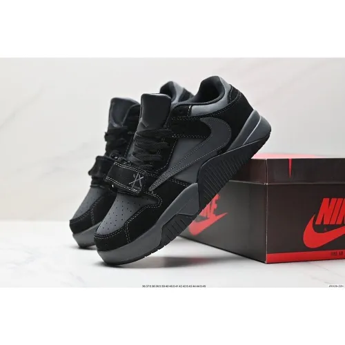 JUMPMAN JACK TR TRAVIS SCOTT TRIPLE BLACK