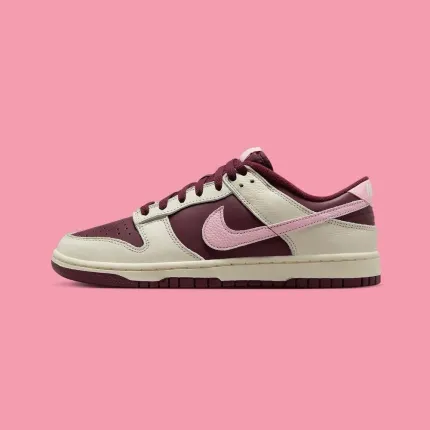Nike Dunk Low Bordo Pink
