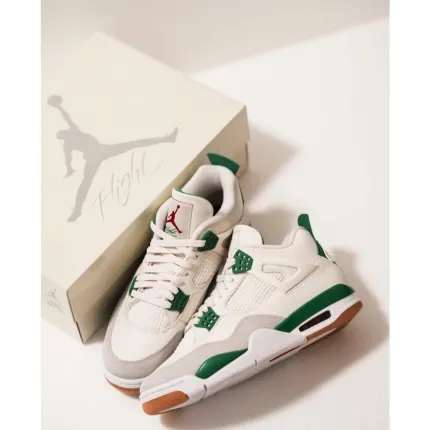 Air Jordan Retro 4 Pine Green
