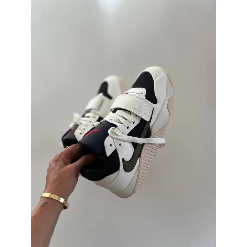 Jordan x Travis Scott Mocha Cut The Check