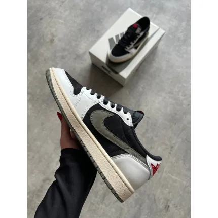 Travis Scott x Air Jordan 1 Low 'Mocha'
