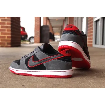 SB DUNK LOW ISHOD WAIR DARK GREY SB DUNK LOW ISHOD WAIR DARK GREY