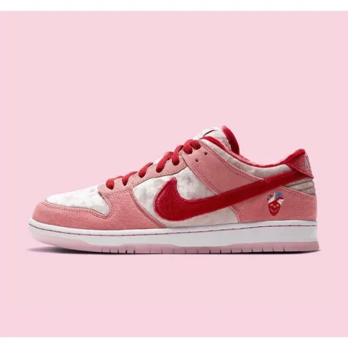 Nike Dunk Low Stranglove Valentines