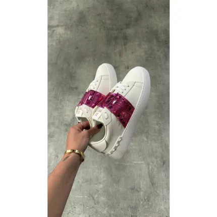 Valentino Rose