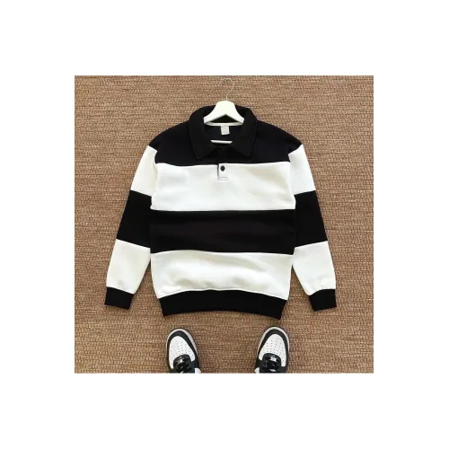 Siyah Beyaz Yakalı Sweatshirt