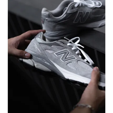 New Balance 990 v3 Grey