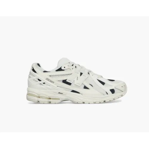 NEW BALANCE 1906r WHİTE BLACK