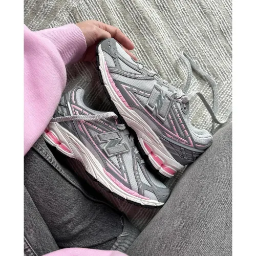 New balance 1906 Pink