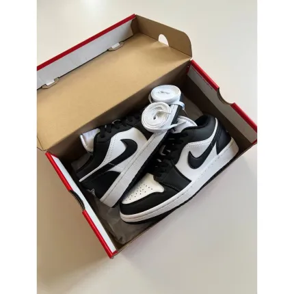 Nike Jordan Low Mis Panda Siyah Beyaz Nike Jordan Low Mis Panda Siyah Beyaz