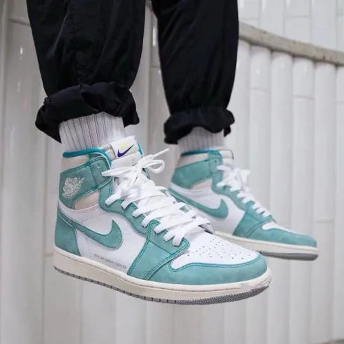 Air Jordan 1 Retro Green
