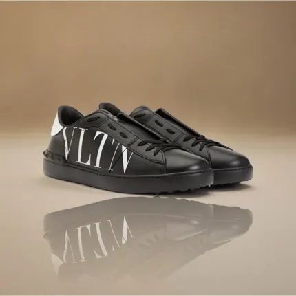 Valentino Garavani VLLTN New 2023-2024