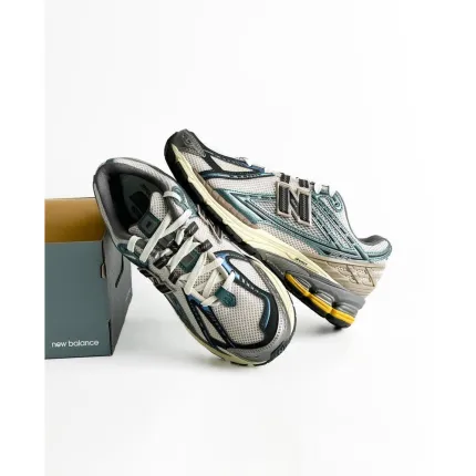 New Balance 1906R Spruce