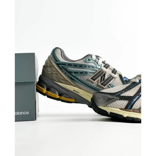 New Balance 1906R Spruce