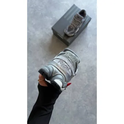 New Balance 9060 Voices Grey