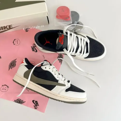 NIKE AIR JORDAN 1 RETRO LOW OG SP TRAVIS SCOTT OLIVE