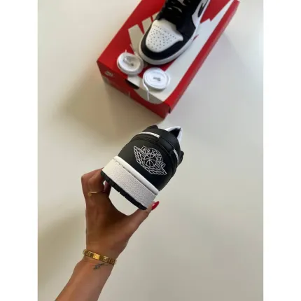 Nike Jordan Low Mis Panda Siyah Beyaz Nike Jordan Low Mis Panda Siyah Beyaz