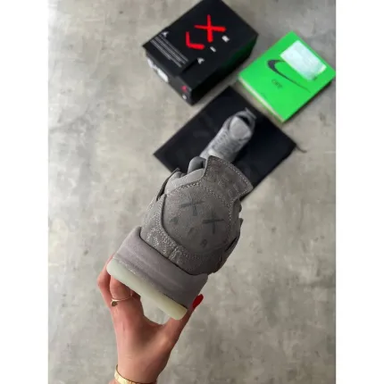 Nike Air Jordan Retro 4 Kaws