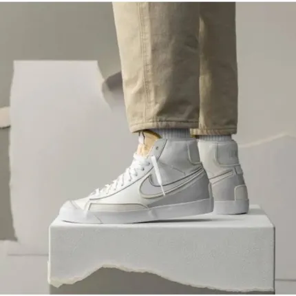 Nike MID 77 INFINITE WHITE Nike MID 77 INFINITE WHITE