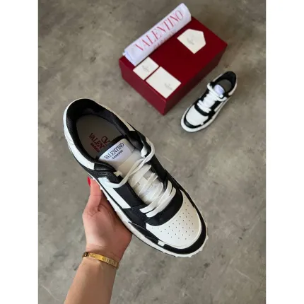 Valentino Rockstud Black VLTN