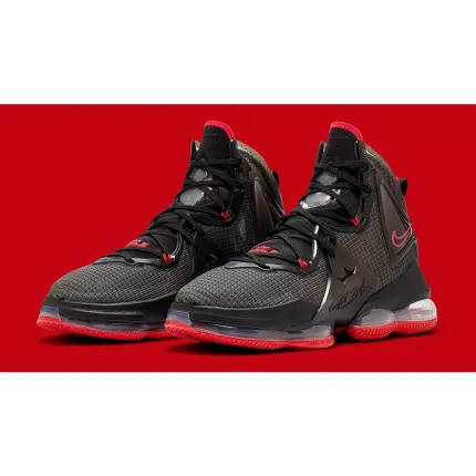 Nike LeBron 19 “Bred” Le Bron
