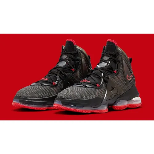 Nike LeBron 19 “Bred” Le Bron