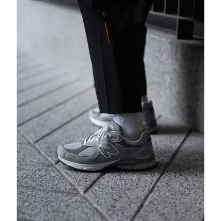 New Balance 990 v3 Grey