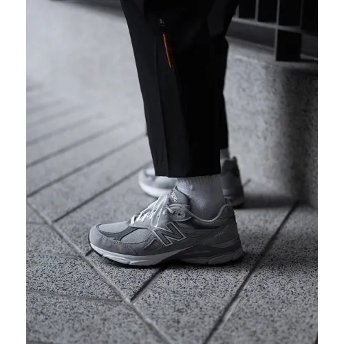 New Balance 990 v3 Grey